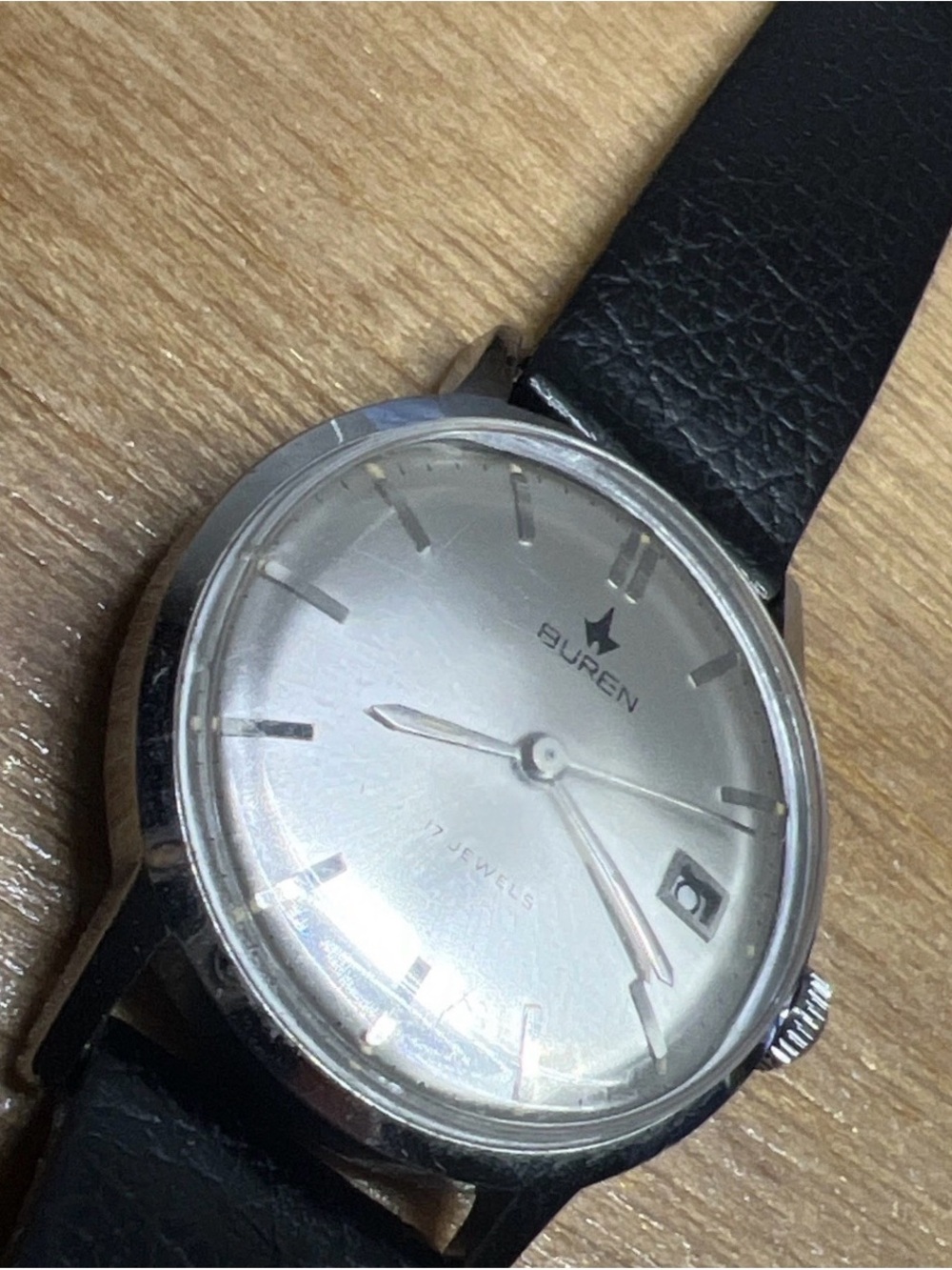Vintage Buren 17 Jewels Mechanical Mens Dress Watch Runs Smoothly